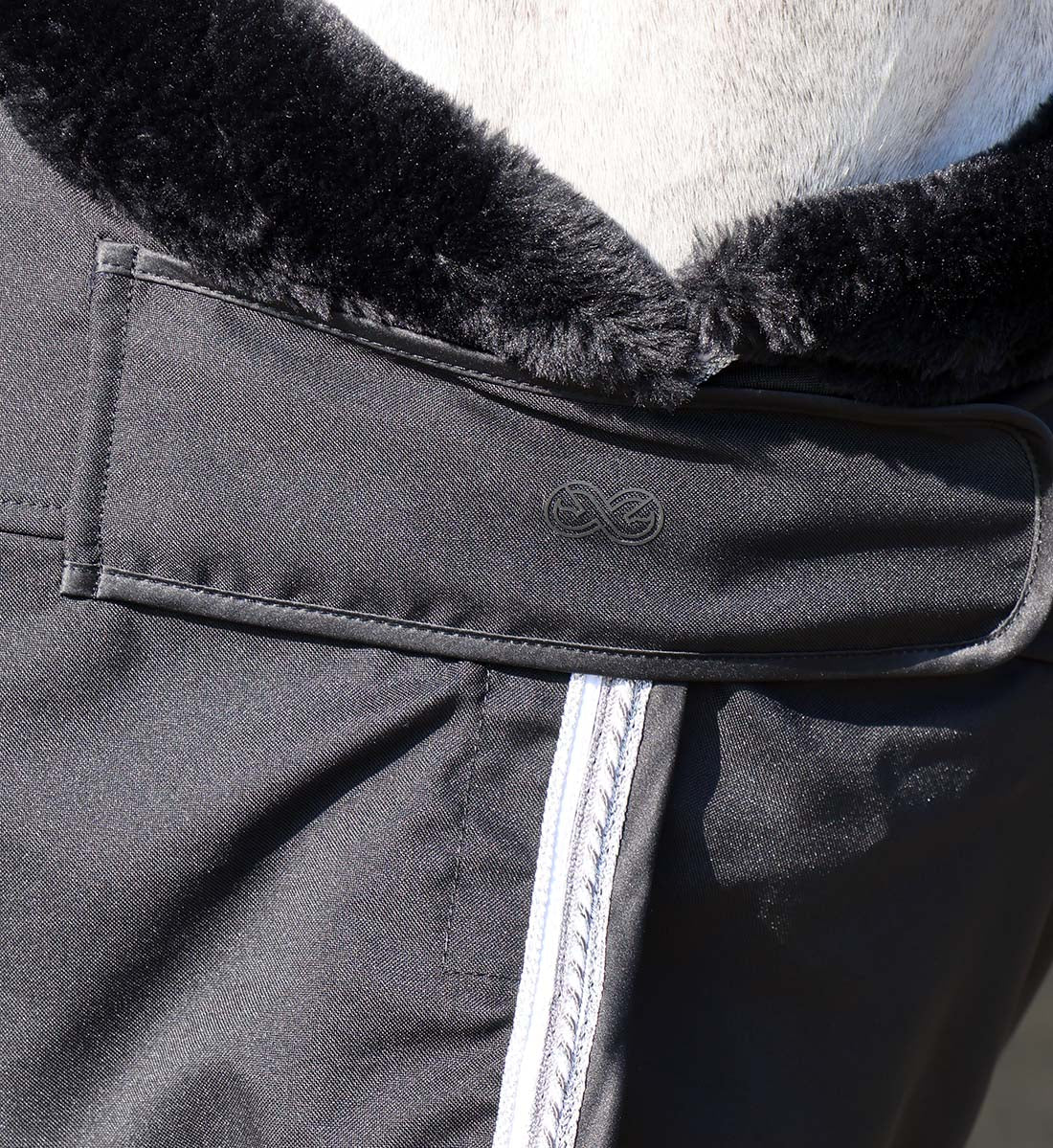 Coolerdækken lukning med flot logo